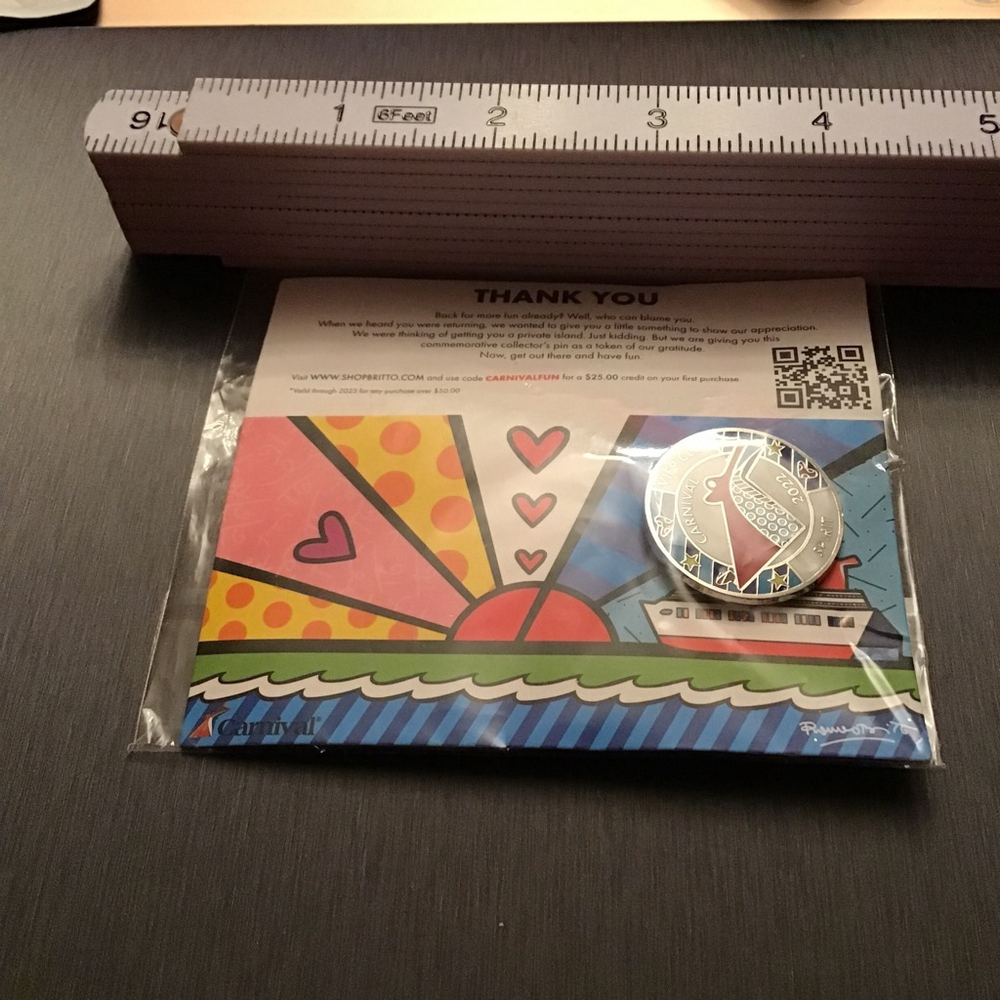 Carnival Cruise Line VIFP Club 2022 Spirit Cruise Ship Pin Blue Red - Picture 2 of 6